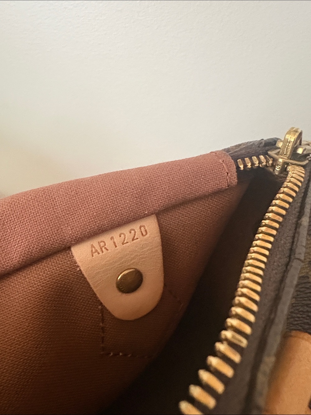 Louis Vuitton Monogram Speedy Bandouliere 25 - Picture 10 of 13